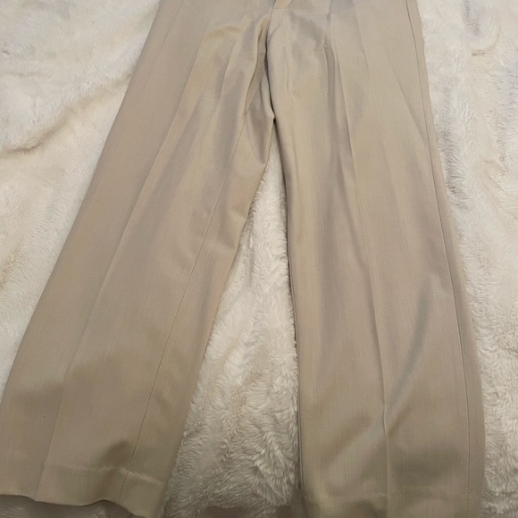 Uniqlo Women Pants - Picture 2 of 3